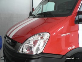 Вчера в Казанлък пристигнаха два нови противопожарни автомобила