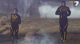  Основна тема в „Къртицата“ е любовта пламнала между Борислав и Индира