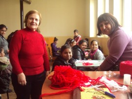 Баба Марта зарадва деца от региона