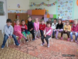 Родители се надпреварваха в конкурс за мартеници