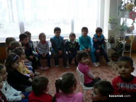 Родители се надпреварваха в конкурс за мартеници