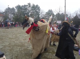 Кукерите на Голямо Дряново с награда от “Маскарадни игри 2014“