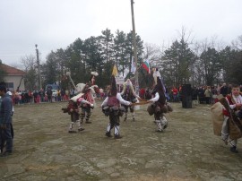 Кукерите на Голямо Дряново с награда от “Маскарадни игри 2014“