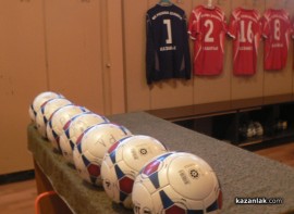 Розова долина излиза за победа срещу Тунджа. Перфектно подредена съблекалня очаква домакините