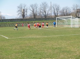 Футболен клуб Арсенал стартира годината с убедителна победа в подготвителната група / Новини от Казанлък