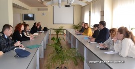 Работна среща по проблема с просещите деца / Новини от Казанлък