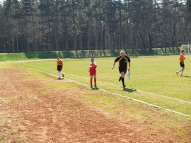 Футболен клуб Арсенал стартира годината с убедителна победа в подготвителната група
