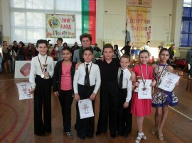 Първо състезание за казанлъшките клубове по спортни танци / Новини от Казанлък