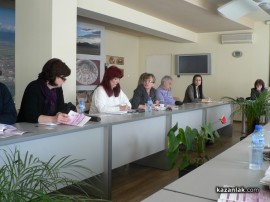 Първа работна среща за 111-ия Празник на розата проведе кметът Галина Стоянова