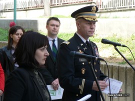 Военни от посолството на САЩ участваха в откриването на Дневен център за възрастни с увреждания