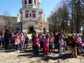 Успешно се изпълнява проектът на Община Казанлък „Добро образование сега – добри възможности в бъдеще“