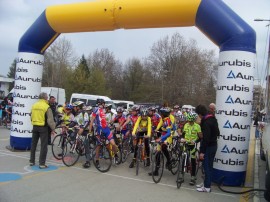 Онур Татар е втори на колокритериума в Павел баня. Казанлък е домакин на силна колоездачна надпревара / Новини от Казанлък