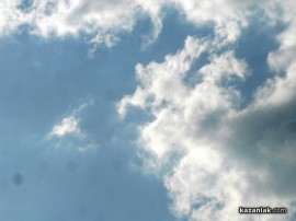 Температурата днес достигна 21,9 градуса. Утре се очаква сериозно захлаждане / Новини от Казанлък