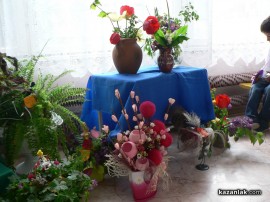 Деца показаха обичая Ладуване и подредиха изложба с цветя