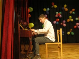 Великденски концерти на школите по класическа китара, пиано и забавна песен при НЧ „Възродена Искра”