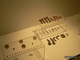 В началото са мислили Тракийската гробница да се разглежда чрез перископна система