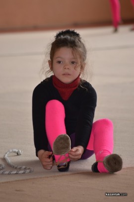 Борис Кърчев финансира участието на казанлъшкия клуб по художествена гимнастика на турнир в чужбина