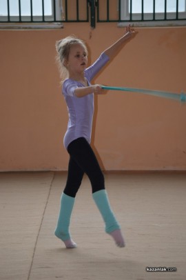 Борис Кърчев финансира участието на казанлъшкия клуб по художествена гимнастика на турнир в чужбина