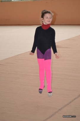 Борис Кърчев финансира участието на казанлъшкия клуб по художествена гимнастика на турнир в чужбина