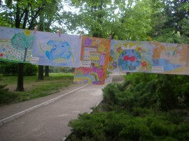 В Първия Общински пленер за детска рисунка участваха 23 деца от Казанлък