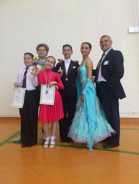 Медали за казанлъшките танцьори от турнир в Поморие