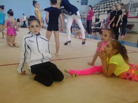 Гимнастичките на Розова долина спечелиха медали при дебюта си в чужбина