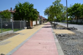 Кметът Галина Стоянова лично инспектира работата по рехабилитацията на парковете „Розариум“ и „Тюлбето“