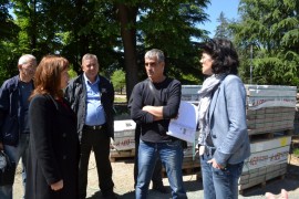 Кметът Галина Стоянова лично инспектира работата по рехабилитацията на парковете „Розариум“ и „Тюлбето“