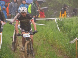 Тодор Ангелов спечели първи точки за световната ранглиста по планинско колоездене