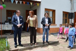 Искра Михайлова бе гост на празник за жените от ДПС край Копринка