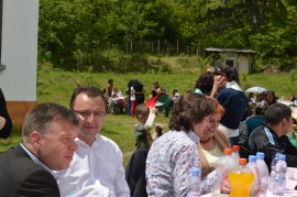 Искра Михайлова бе гост на празник за жените от ДПС край Копринка