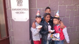 Деца празнуваха 90-ия рожден ден на Детския отдел към ОБ „Искра“