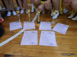 Казанлъшки мажоретки донесоха купи от национален фестивал