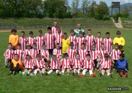 Малките футболисти на Розова долина с нови победи във Футбол 7 / Новини от Казанлък