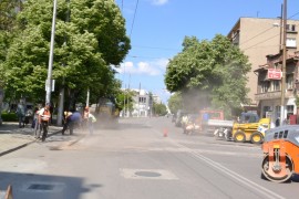 Първата повдигната пешеходна пътека в Казанлък се прави на бул. „23 Пехотен Шипченски полк“ / Новини от Казанлък