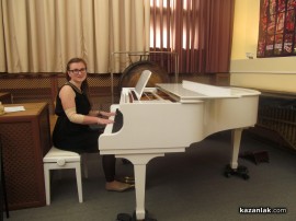 В Москва и Санкт Петербург аплодираха казанлъшки пианисти