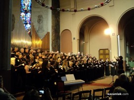 Хор „Севтополис“ се завърна от две участия в Париж