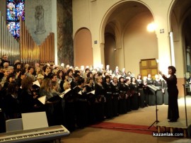 Хор „Севтополис“ се завърна от две участия в Париж