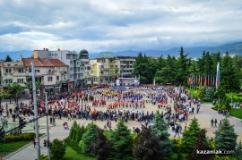 Тъпан бие, хоро се вие 2014 / 1