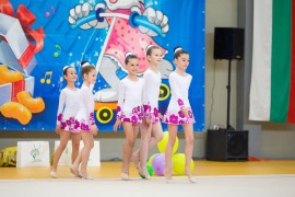 Казанлъшките гимнастички спечелиха медали при дебюта си в ансамбловите съчетания с уред