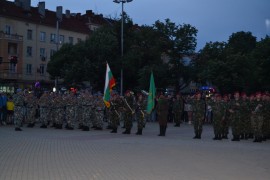 На 2 юни на пл. „Севтополис“ - тържествена заря-проверка в Деня на Ботев / Новини от Казанлък