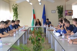 Кметът Галина Стоянова се срещна с казанлъшките бейзболисти