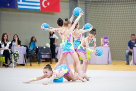 Казанлъшките гимнастички спечелиха медали при дебюта си в ансамбловите съчетания с уред