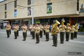 Военни оркестри дефилираха в Казанлък