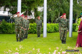 Празник на Казанлък - водосвет и церемония по издигане на знамето