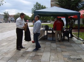 Удоволствието да шофираш KIA изпробваха днес десетки казанлъчани