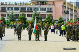 Празник на Казанлък - водосвет и церемония по издигане на знамето