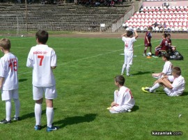 Започна футболният турнир за купа Роза