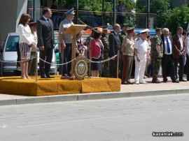 В Казанлък министърът и началникът на отбраната изпратиха новия ни контингент за Афганистан