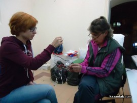 Белгийски младежи се включиха в брането на розов цвят и се влюбиха в България